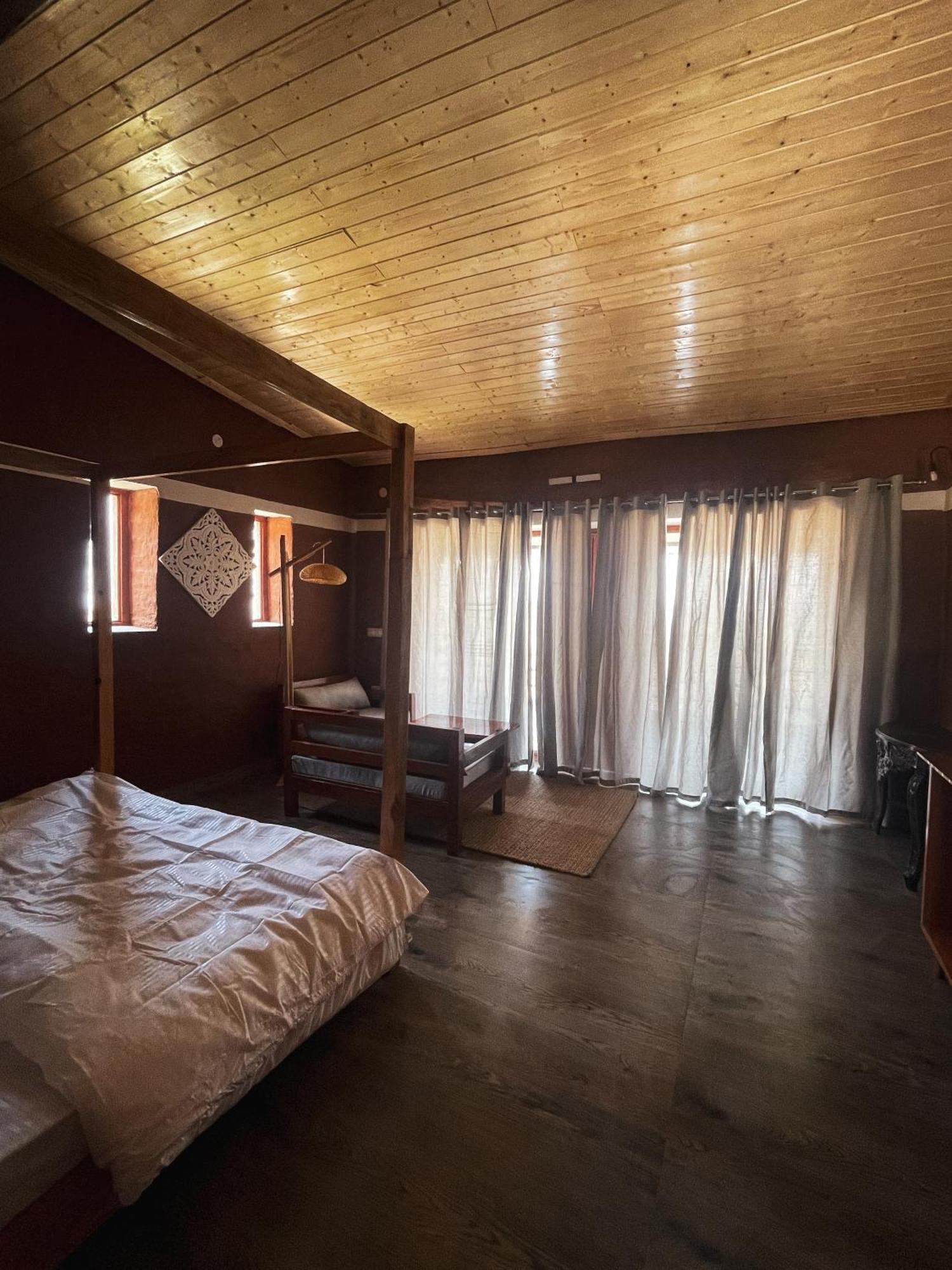 Bsr Farms Resort Pauri Eksteriør billede