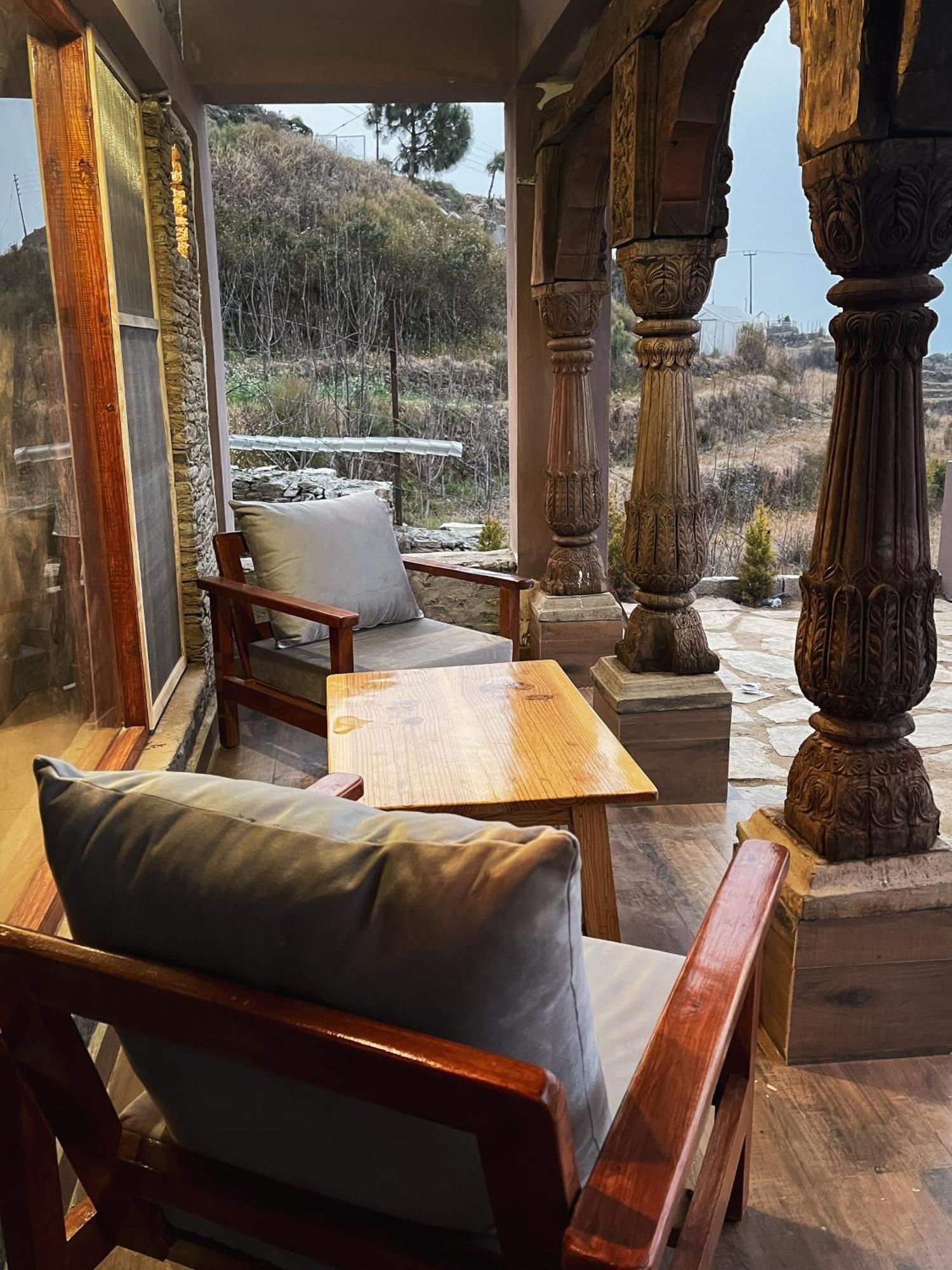 Bsr Farms Resort Pauri Eksteriør billede