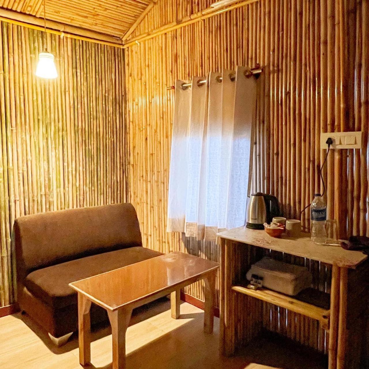 Bsr Farms Resort Pauri Eksteriør billede