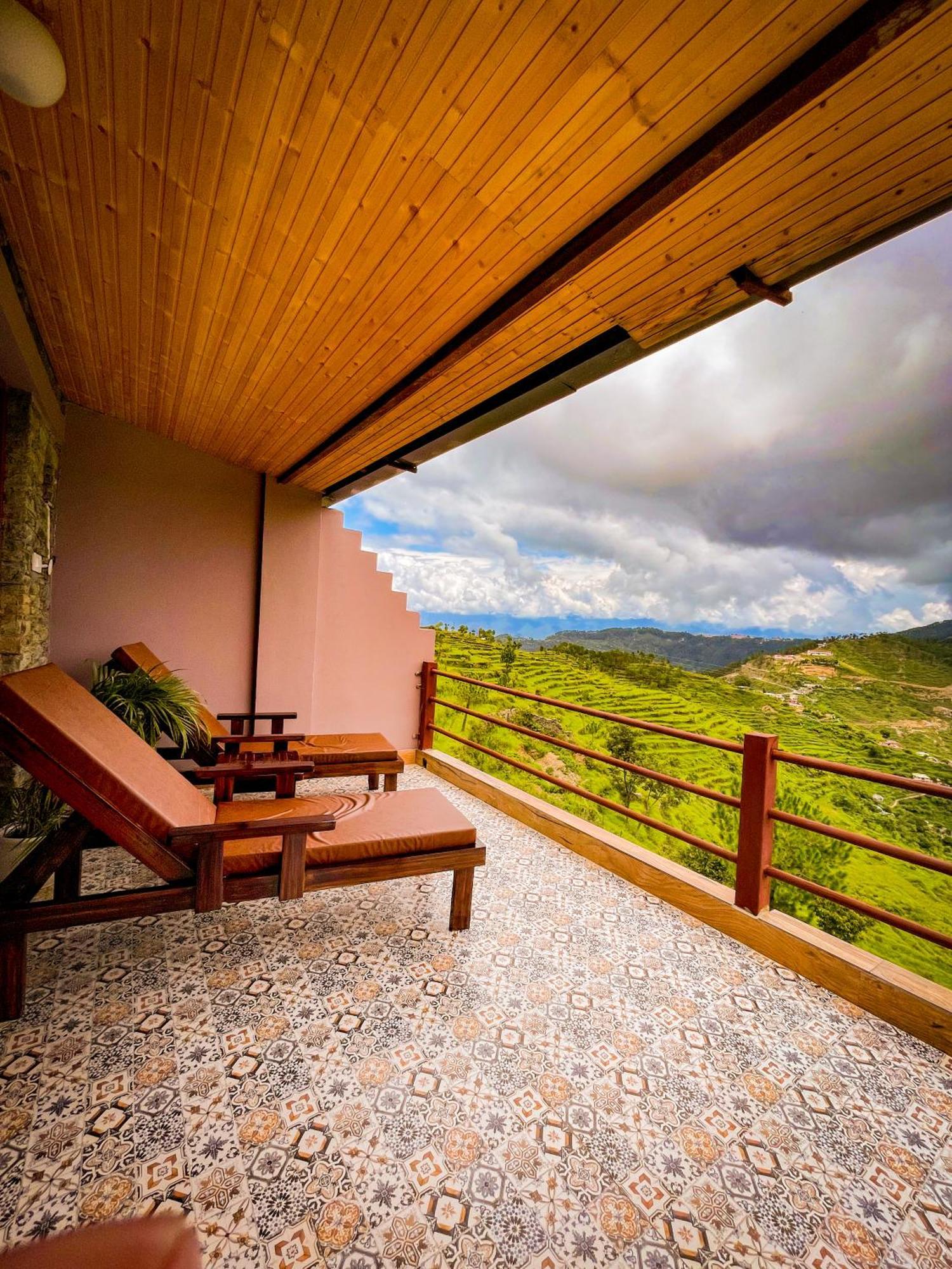 Bsr Farms Resort Pauri Eksteriør billede